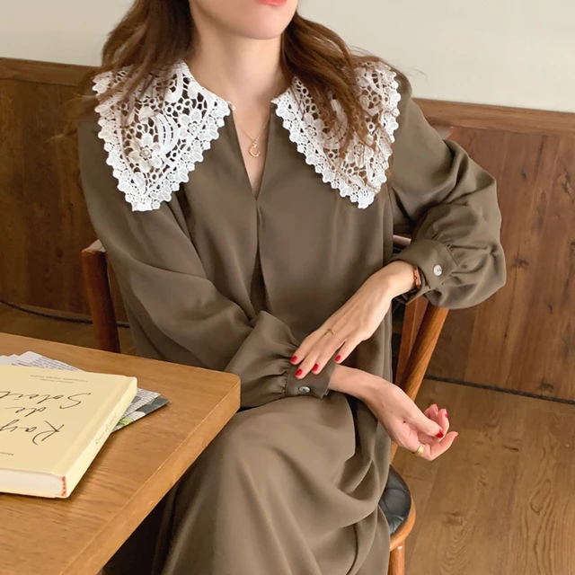 클래식한 우아함을 위한 여성용 베이지 롱 루즈 레이스 드레스