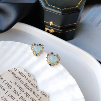 

Zircon Micro Pave Mini Heart Shape Small Ear Stud Women's Korean-style Simple
