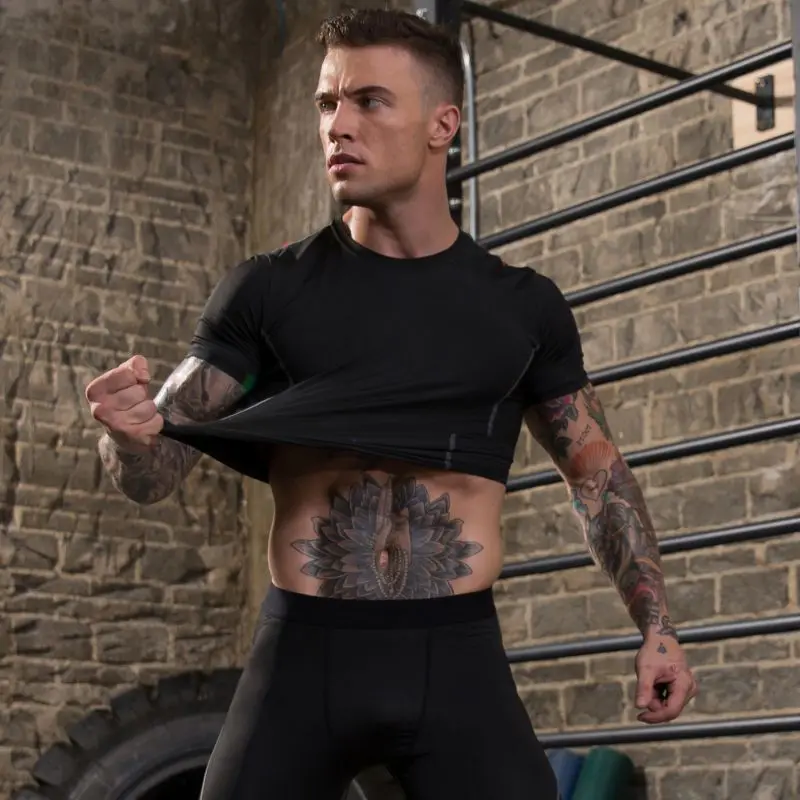 Running T-shirt Workout Shirts Compression FitnessGym Quick Dry Sports Short Sleeves Training Men Gym T-shirt