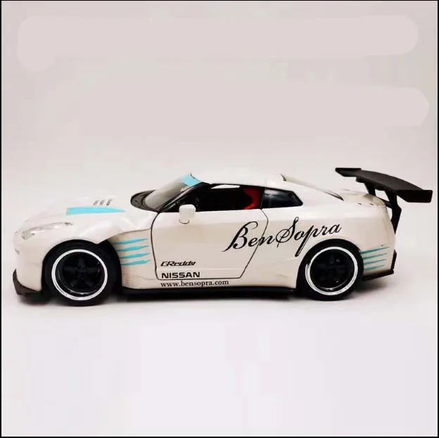 1:24 Nissan supercar,high simulation alloy car model,collectible alloy model,new hot sale,free shipping