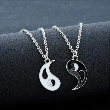 

Best Friends Splicing Necklace Taiji Gossip Black With White Yin Yang Pendant Couple Gift Pendant Necklace