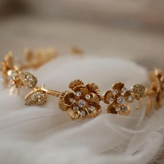 

Vintage Gold Headband Tiara Flower Leaf Headpiece Crown Crystal Rhinestones Hairbands Wedding Hair Accessories Bridal Jewelry