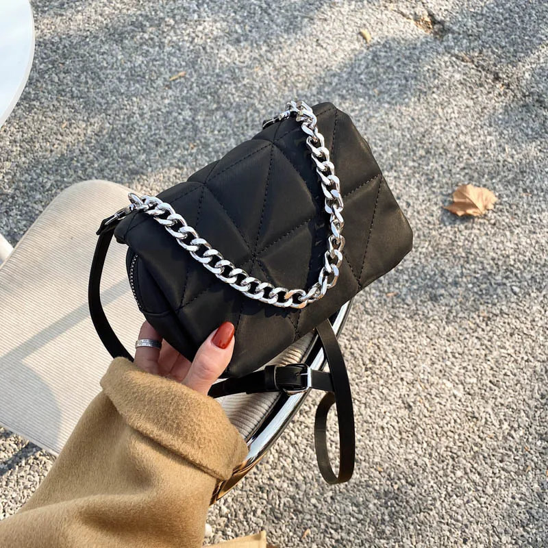 

Mini Shoulder Crossbody Bag Luxury Small Handbags Women Satchel 2022 New Female Metal Chain Clutch Bag