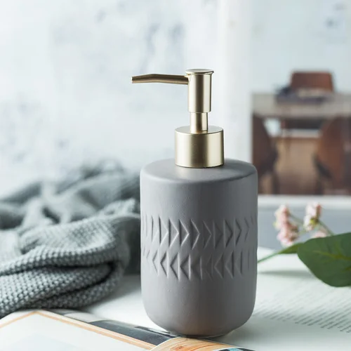 Изысканный Золотой напорный насос цветочный домашний ванная посуда керамический ручной дозатор мыла для геля и лосьона для душа бутылка для жидкости - Цвет: 350ml
