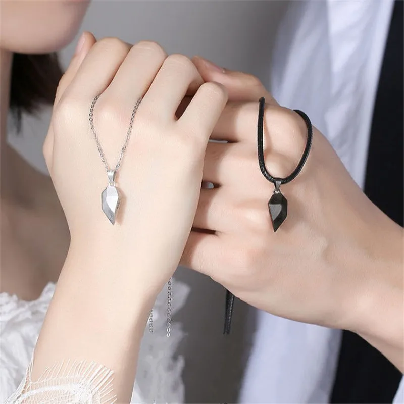 Korean Fashion Magnetic Couple Necklace For Lovers Gothic Punk Heart Pendant Necklace For Men Women Necklaces Party Gift Jewelry_voghion.com