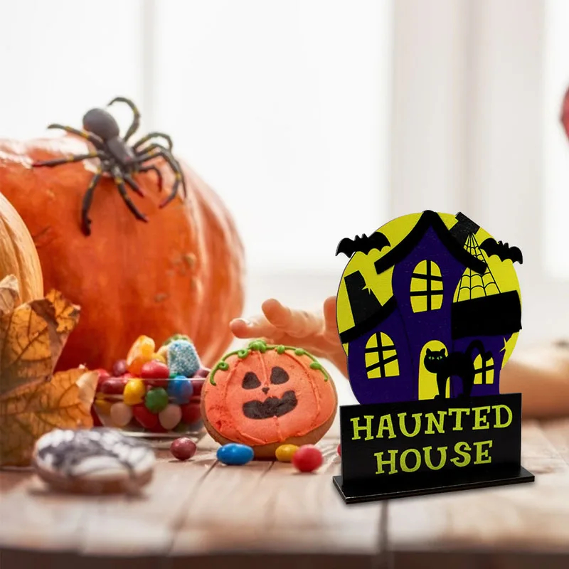 Trick or Treat Pumpkin Hanging Sign Pendant Halloween Home Garden Decoration 