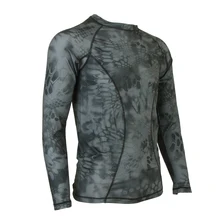High Elasticity Camouflage Long Sleeve T-Shirt Camo Tight Shirt Hunting Camo T-shirt for Unisex Adult for Breathable Quick Dry