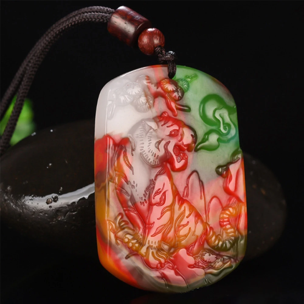 

Chinese Hand Carved Tiger Golden Silk Jadeite Coloured Chicken Blood Stone Flowering Tiger Pendant Strong Men's Amulet Dropship
