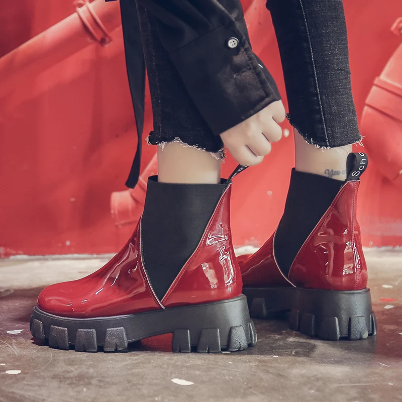Rimocy/ботинки «Челси»; женские красные ботильоны из лакированной кожи на платформе; женская модная обувь; сезон осень-зима; ботинки на массивном каблуке без застежки