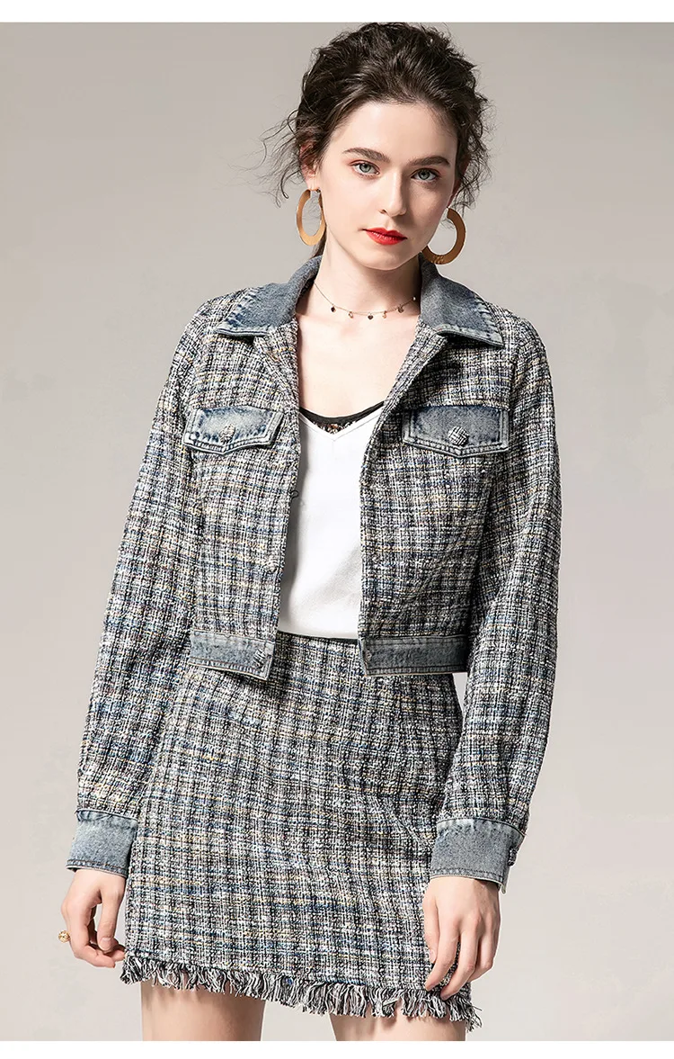 11703329415_1923273626