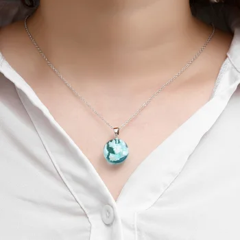 Chic Transparent Resin Rould Ball Moon Pendant Necklace Women Blue Sky White Cloud Chain Necklace Fashion Jewelry Gifts For Girl 3