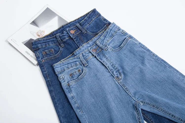 0_9_4961354889132374075