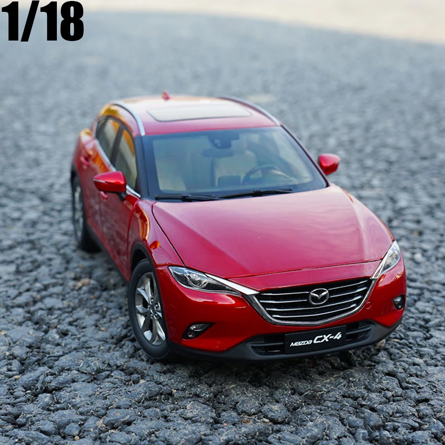 Модель автомобиля из сплава в масштабе 1:18 MAZDA CX-4 SUV металлическая литой