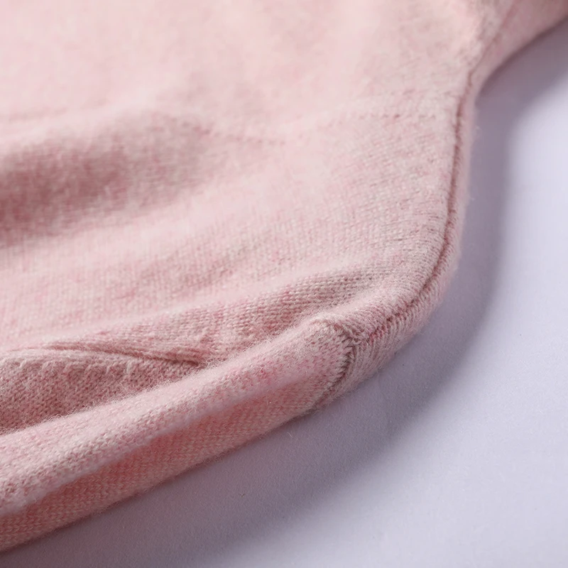 100% Australian Wool Knitted Turteleneck Sweaters