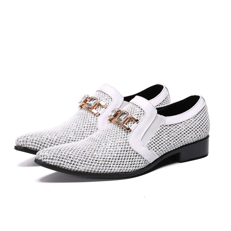 Wees Teen Wit Mannen Bruiloft Schoenen Met Crystal Hoops Mens Echt Lederen Schoen Casual Slip Op Kleding Pak Schoenen Hoge kwaliteit Wees Teen Wit Mannen Bruiloft Schoenen Met Crystal Hoops Mens Echt Lederen Schoen Casual Slip Op Kleding Pak Schoenen Hoge kwaliteit