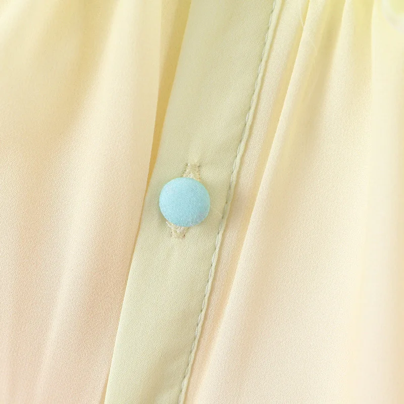 13500445850_1832055227