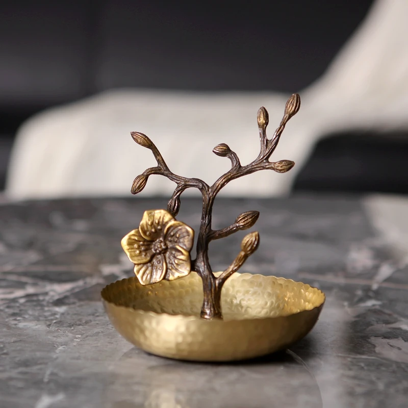 Роскошная Кондитерская десертная тарелка статуя цветка сливы золотой поднос для