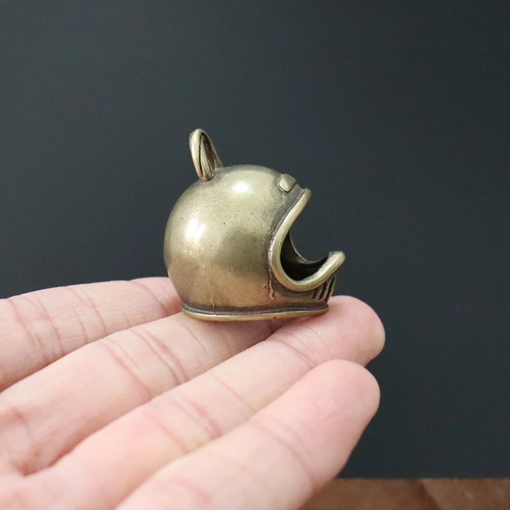 Helmet pendant brass (13)