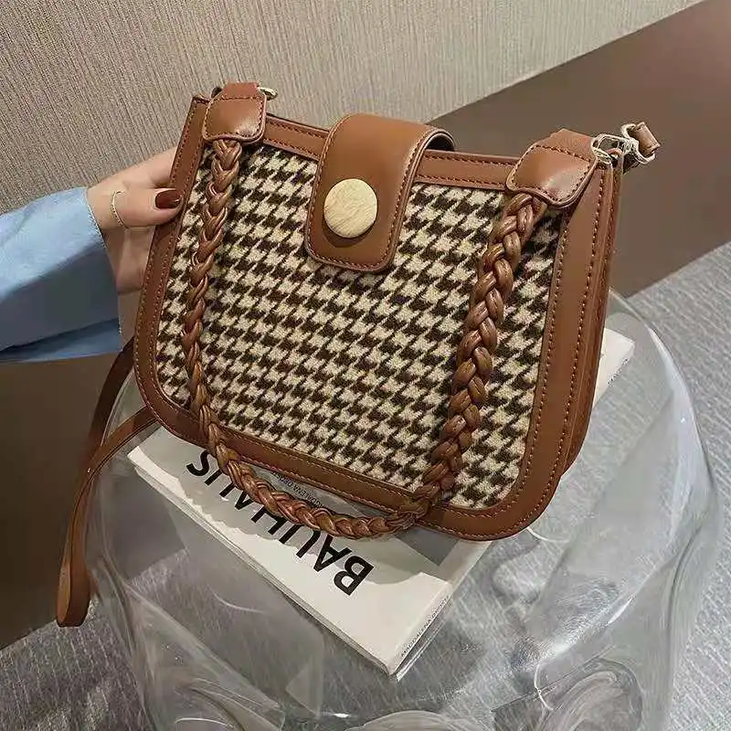 

Check small square bag texture single shoulder underarm bag for women