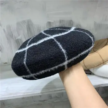 

Fashion New Women Wool Solid Color Beret Female Bonnet Caps Casual Winter All Matched Warm Walking Hat Cap