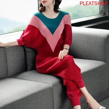 

Miyake Fold Suit Female 2020 Summer New Fashion Contrast Bat Sleeved Loose Plus Size Elastic Two Piece Set Tracksuit Women