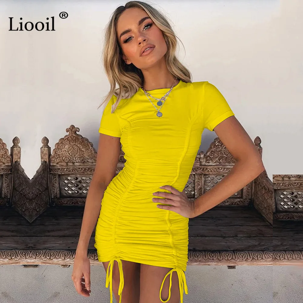 Liooil Sexy Ruched Bodycon Mini Dress 2020 Short Sleeve O Neck Black White Bandage Tight Fitted Dresses Woman Party Night Club