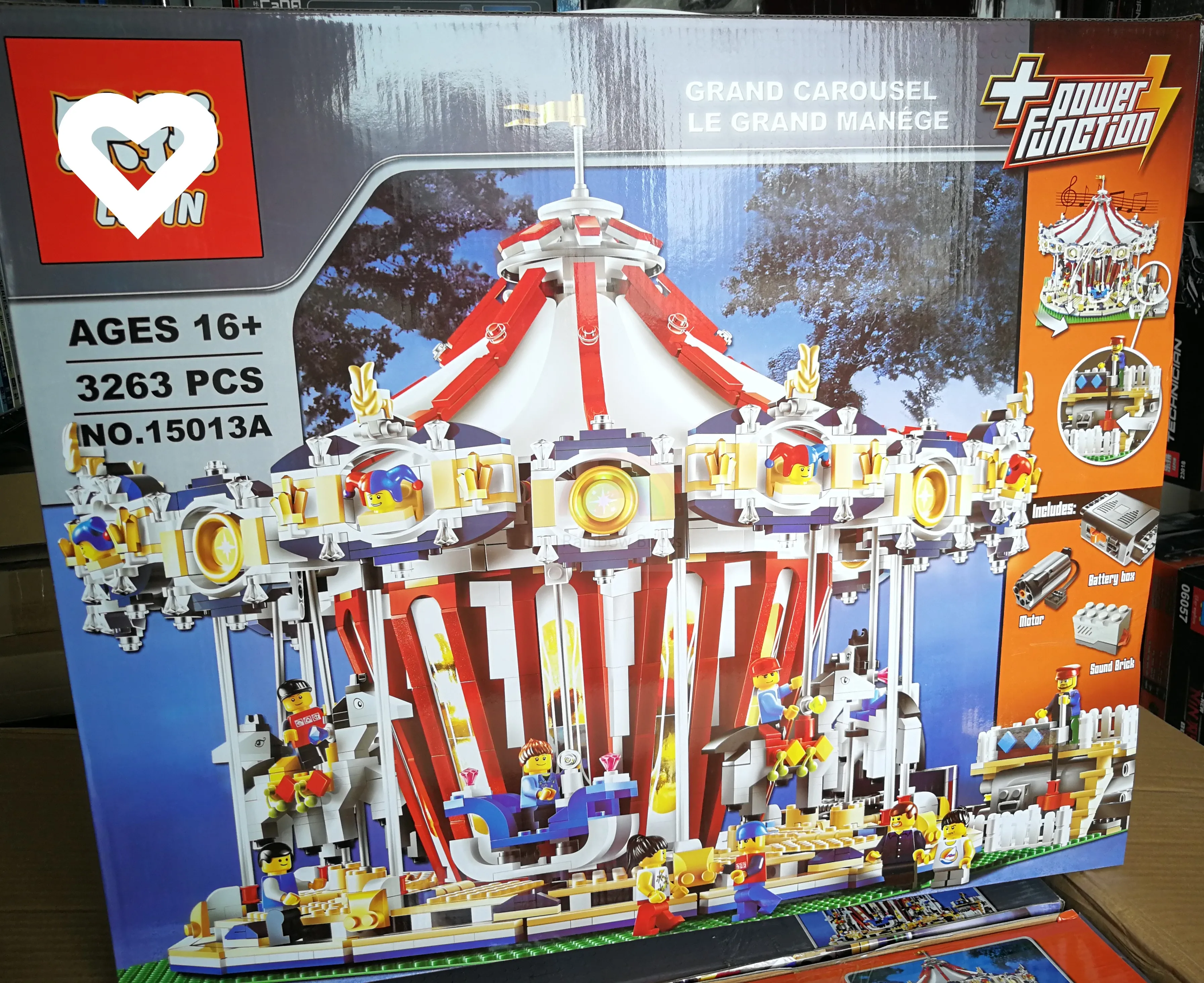 

IN STOCK 15013A Grand Carousel with motor Compatible legoset 10196 Building Blocks bricks lepinbricks Toys Christmas Gifts