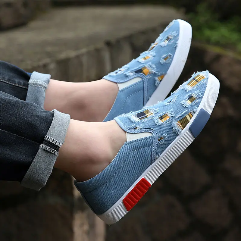 Loafers men canvas sneakers flat round toe boys hole casual sneakers 2020 classic style male sneakers