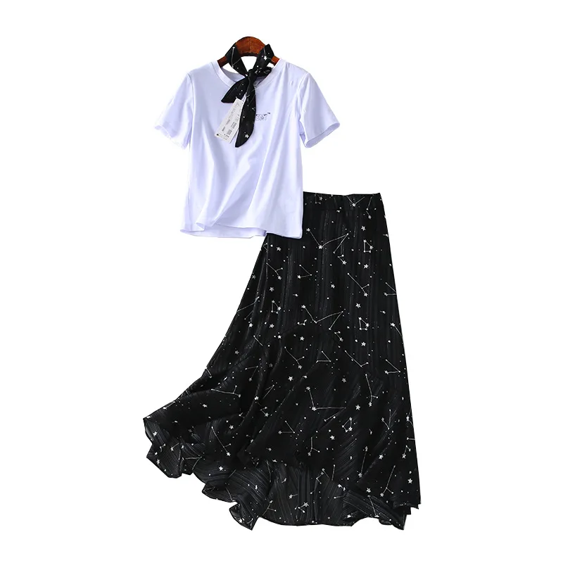 

A Generation of Younger Fashion Slim Fit Lace-up Short Sleeve T-shirt Printing Skirt Two-Piece Set Entity