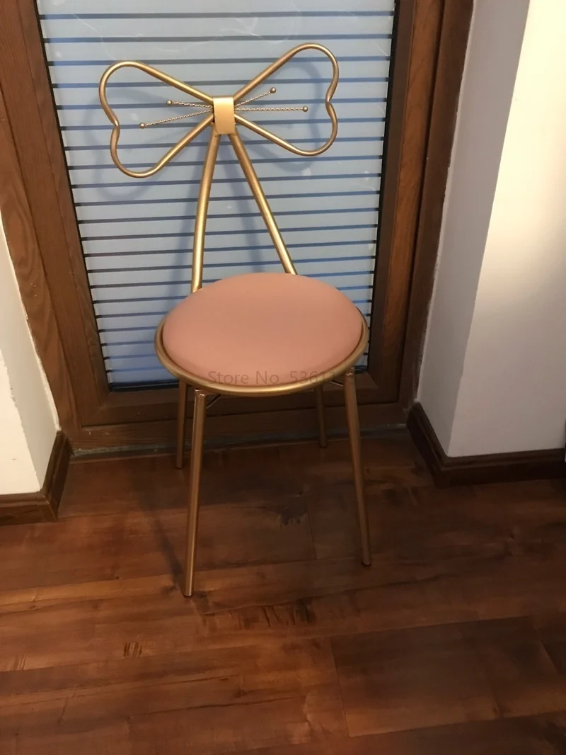 Простой домашний туалетный столик стул из кованого железа Маленький стул для макияжа стул для маникюра Ins бант сетка красный стул - Цвет: Армейский зеленый