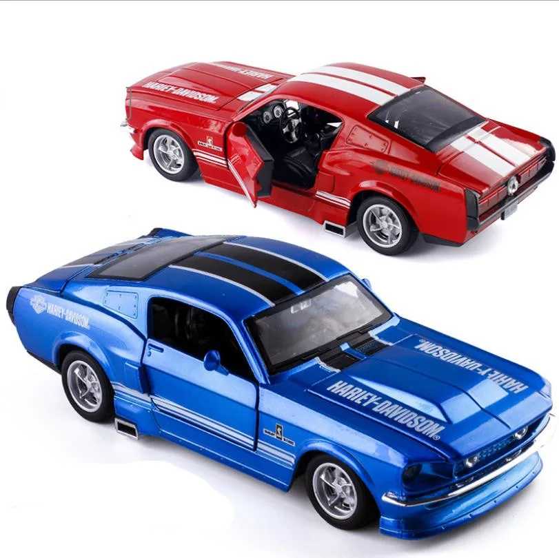 1:32 Ford Mustang модель автомобиля из сплава, детские развивающие игрушки, симулятор звука и светильник, 4 двери