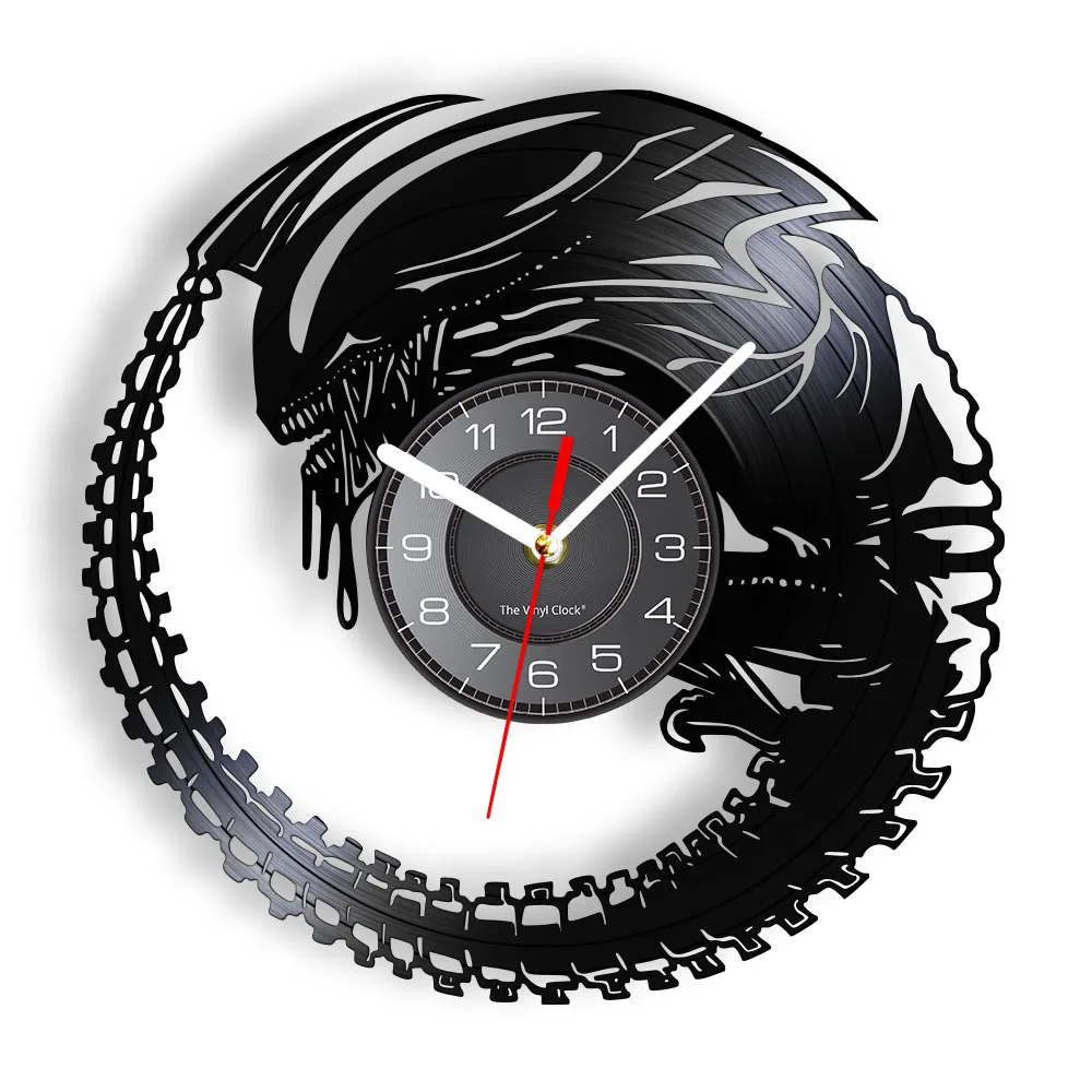 Intelligent Beings Alien Horror Xenomorph Baby Vinyl Record Wall Clock Extra-terrestrial Facehugger Modern Silent Watch | Дом и сад