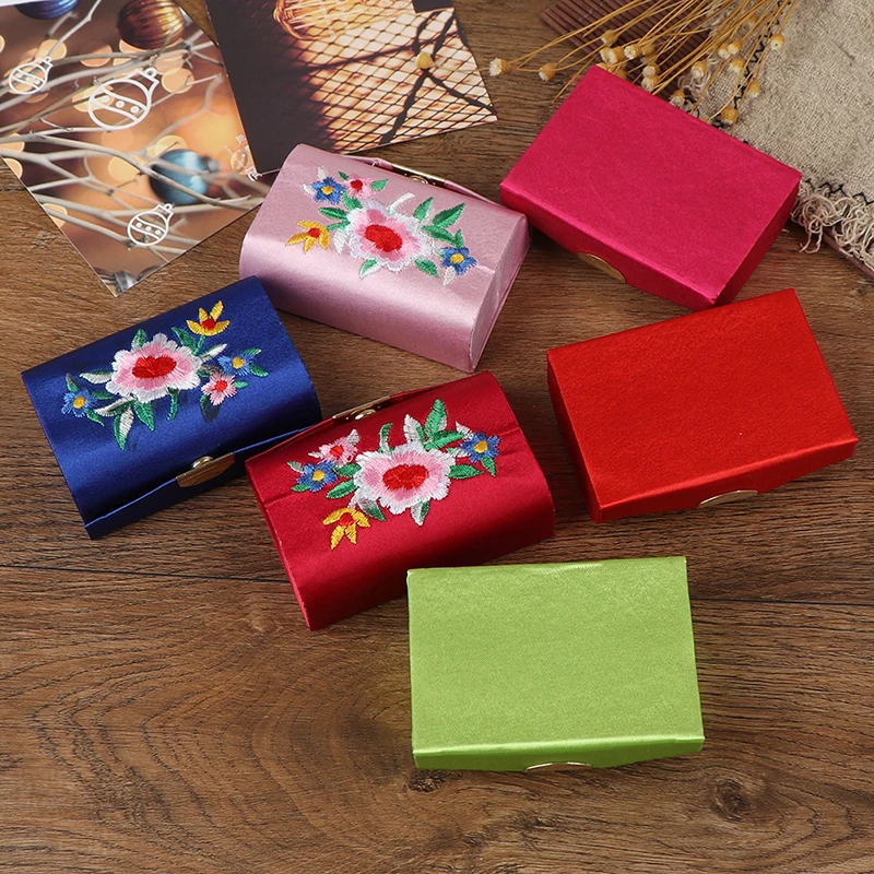 1PCS Retro Embroidered Square Lipstick Case With Mirro Flower Design Lipstick Display Box Jewelry Holder Random