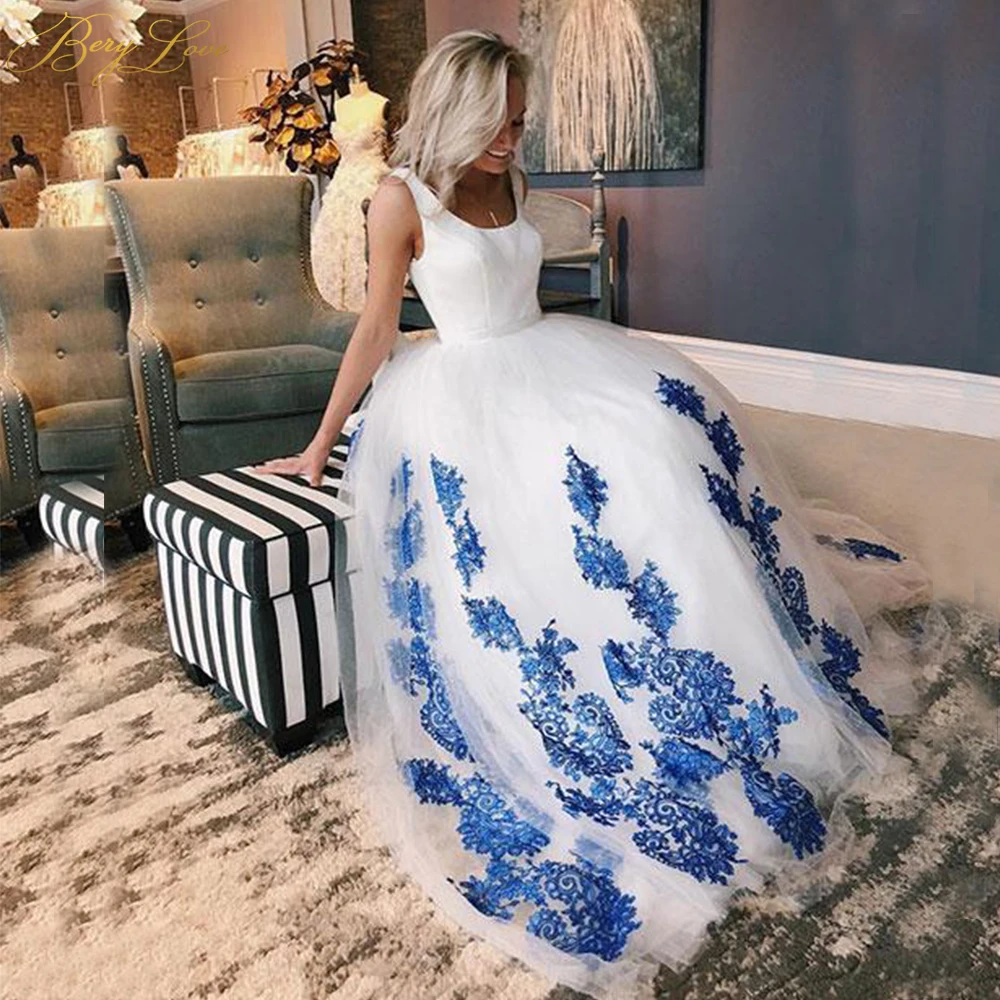 Платья цвета слоновой кости на выпускной 2020 бальное платье вечернее голубое