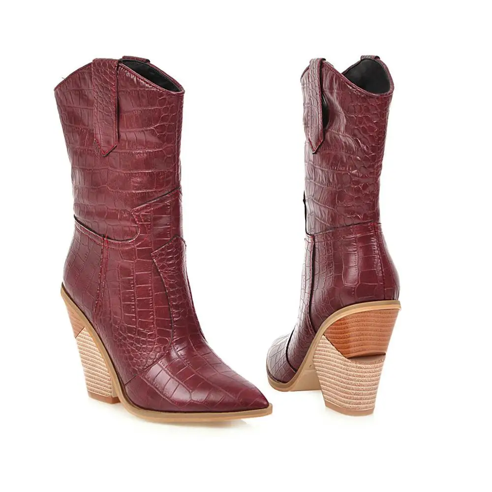 Женские ковбойские ботинки в ковбойском стиле; обувь из искусственной кожи со змеиным узором на высоком каблуке; ковбойские ботильоны; botas; ковбойские ботинки на танкетке; Женская обувь в стиле кантри; сезон зима - Цвет: A61W01 RED
