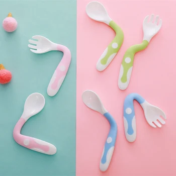 

Newborn Children Cutlery Cartoon Fork Kids Utensils Baby Curved Food Feeding Fork Spoon Silicon Tableware Set