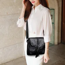 Тренд, сумки-мессенджеры, Женская одноцветная кожаная Наплечная Сумка с кисточками, Большая вместительная сумка через плечо, на молнии, с карманами, Bolsas Mujer