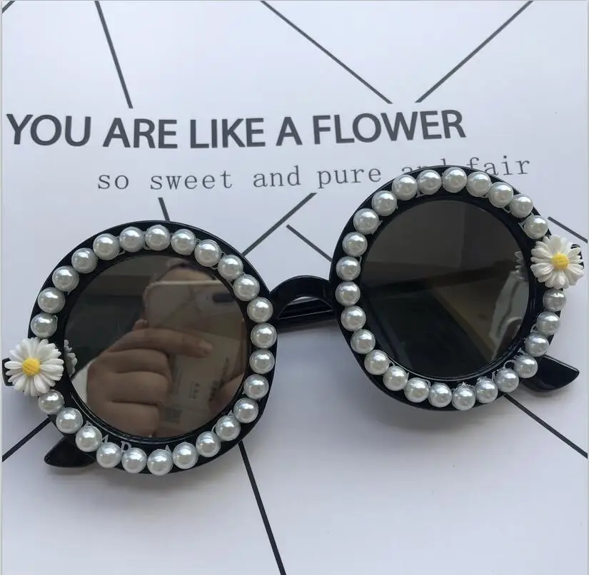 

Handmade Silver Mirror Lens Women Sunglasses Luxury Pearl Designer Eyewear Flower Shades Small Eyeglass UV400 Round Sun Glasses