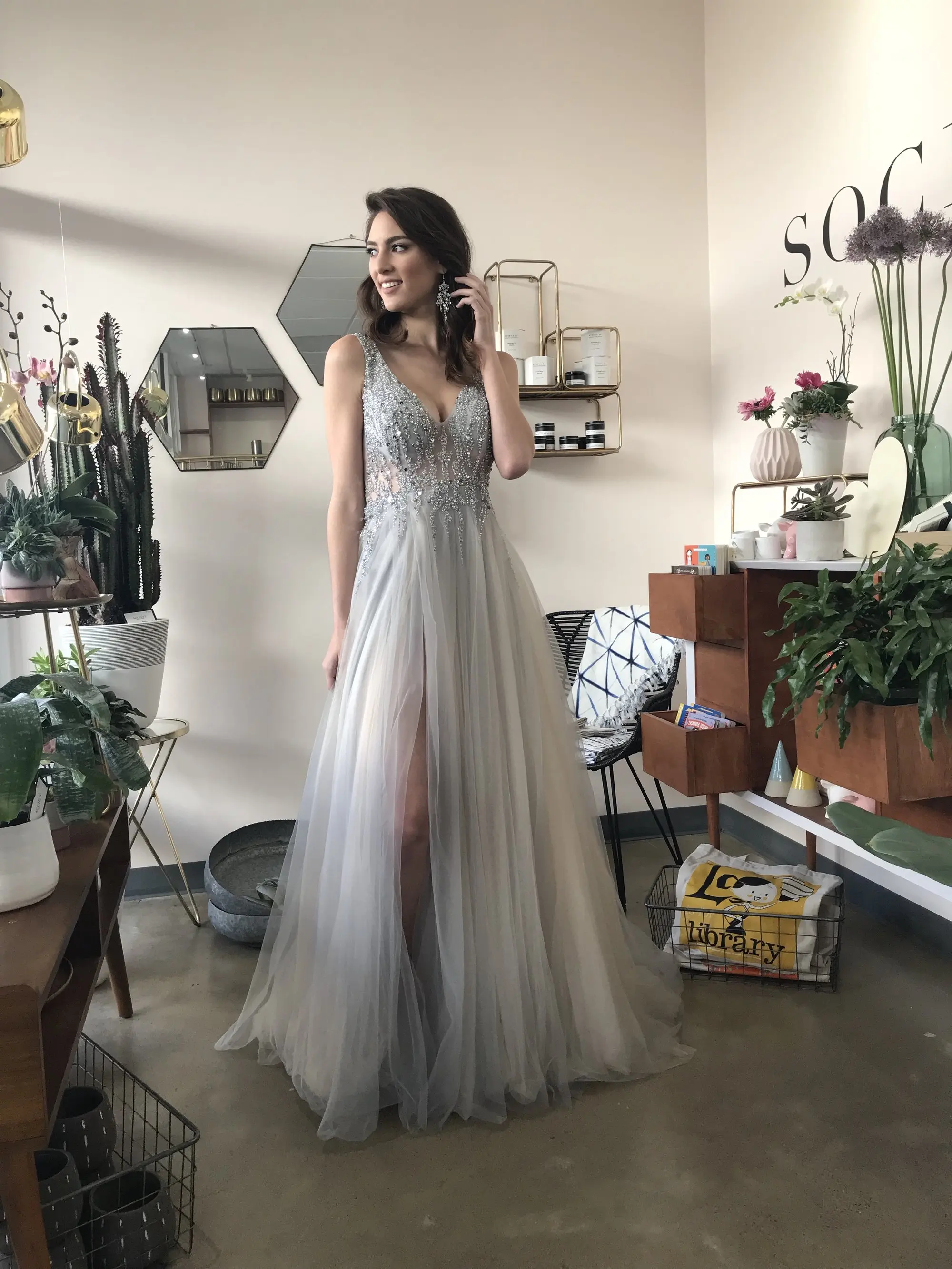 VKBRIDAL сексуальное вечернее платье с v-образным вырезом и блестками, с бусинами, а-силуэт, длинное, vestido de festa, с высоким разрезом, тюлевые торжественные платья для выпускного