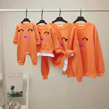 

2020 Dad Mom Baby Christmas Clothing Pig Clothes for Family Mommy and Me Sweaters Pajamas Daddy Son T-shirts Fur Kids Hoodies
