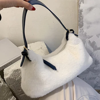 

Casual Fashion Winter Handbags Female High Quality Soft Plush Shoulder Bag For Women 2020 Faux Fur Star Design Crossbody Bag