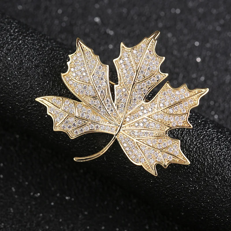 

2019 New Style Europe And America Maple Leaf Fashion And Personality New Style Top Grade Brooch Clothing Accessories