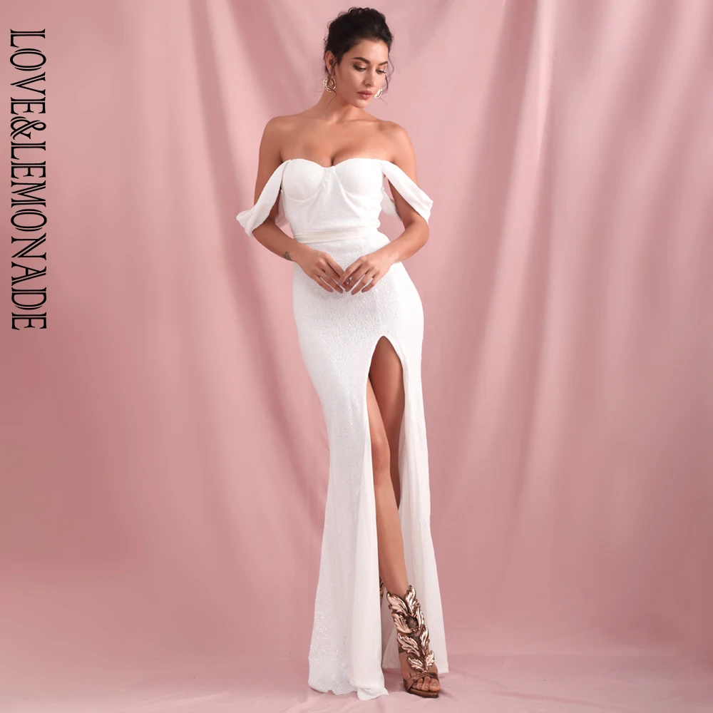 Женское вечернее платье макси LOVE & LEMONADE белое футляр с открытыми плечами и