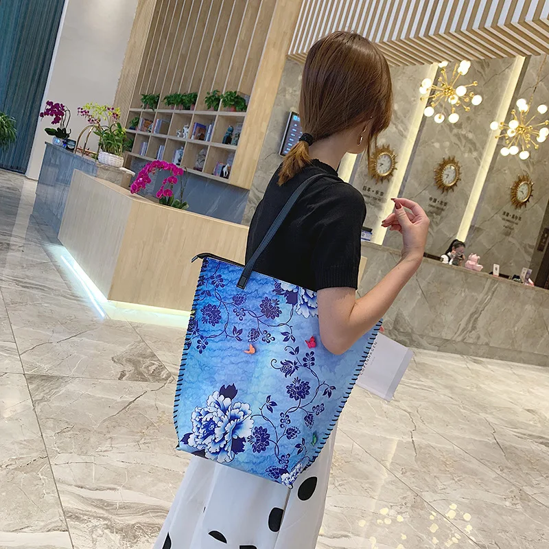 

JIULIN New National Style Individual Spray Painting Tooth Bag with Large Capacity One Shoulder and Oblique Woman Bag in 2019