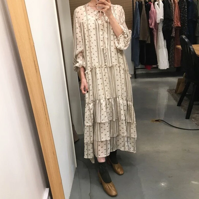 

Slightly Bohemian Style Long Dress One Piece Ethnic Print Beautiful Spring Autumn Dress Ruffles Robe Longue Vestido Largo Vestit