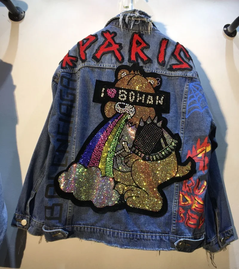 

Streetwear 2019 Autumn New Heavyl Bead Hot Drilling Bear Loose Denim Coat Cowboy Jacket Woman Cartoon Jeans Coat Outwear