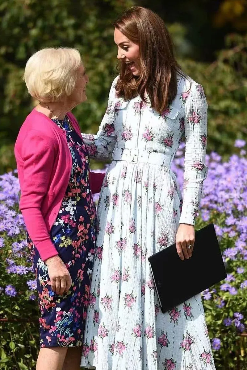 Kate Middleton Подиум Высокое качество Весна Осень Новые женские модные вечерние винтажные элегантные шикарные Шифоновые Платья с цветочным принтом