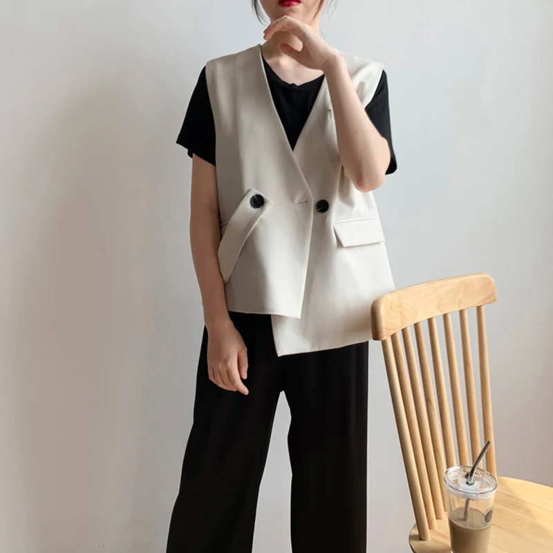 

Sleeveless Asymmestrical Blazer Vest Women 2019 Autumn V-neck Button Pockets Jacket Coat Korean Office Lady Jackets Female