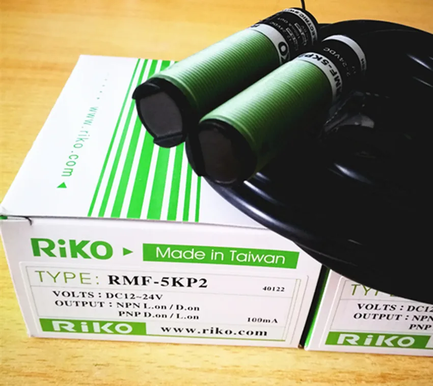 RMF-5KP2 и фотоэлектрический датчик RIKO