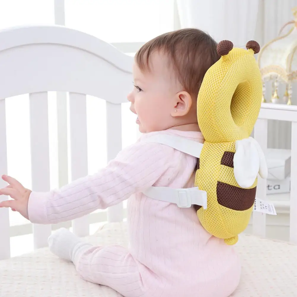 противоударная шапка для малышей. защита от падения для малышей. рюкзак для малышей от падения. противоударная подушка для малышей. шлем для младенца.